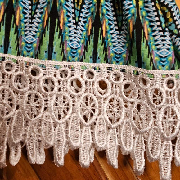 WinWin Half Sleeve‎ Lace Trim Tunic Size S-M - Picture 5 of 7